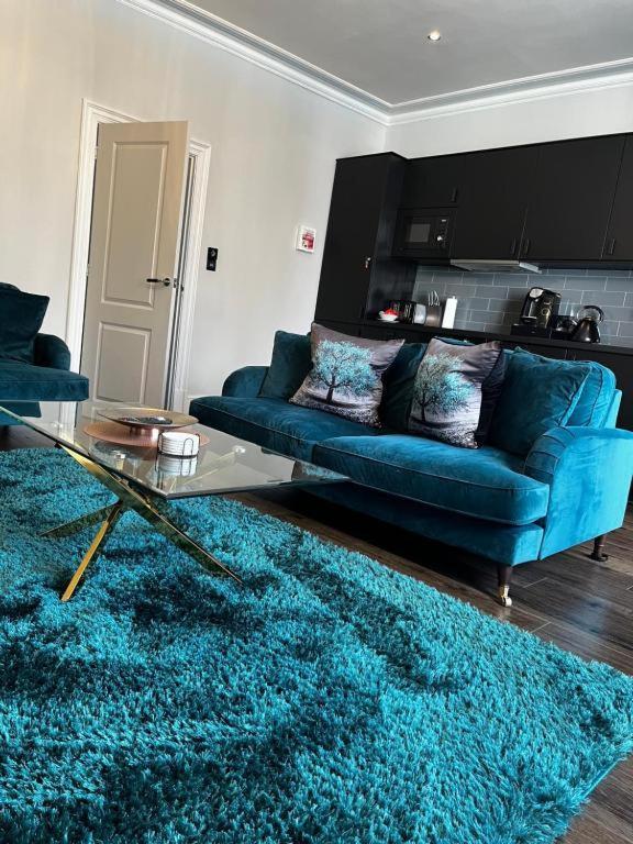 Apartment Bijou Boutique Luxury One And Two Bedroom Apartments, Location,parking